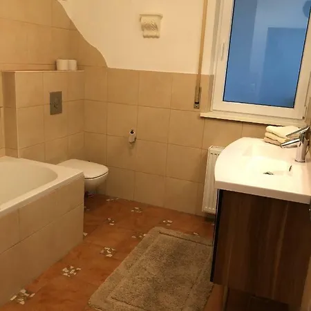 Modernes Und Gemuetliches Mit Terrasse, Stadtnah Apartamento *